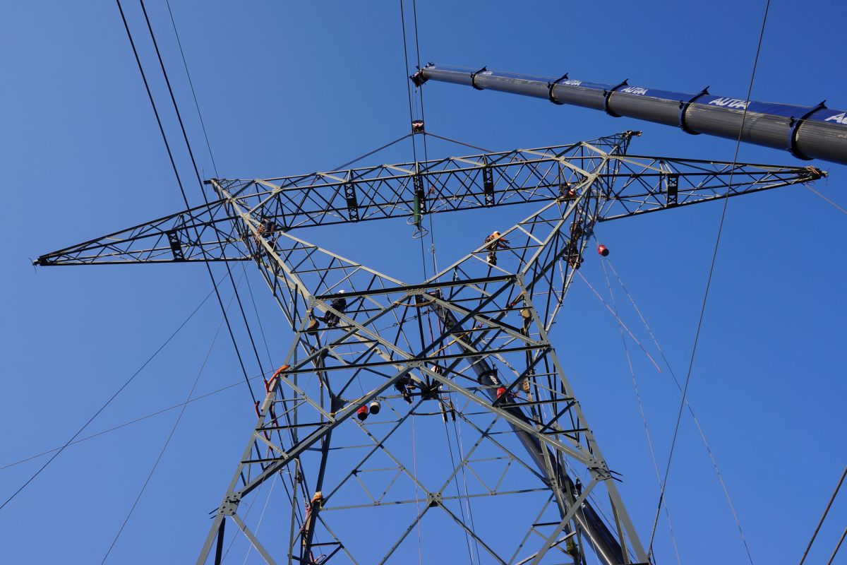 Foto línea aérea 400 kV Argia